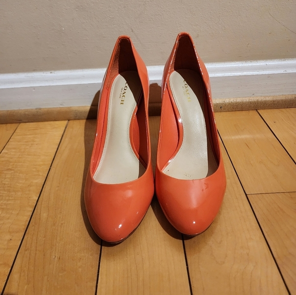 COACH Nala Coral Pumps - Picture 6 of 12